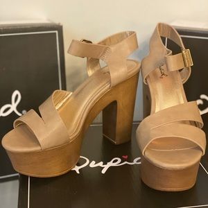 Qupid Blogger-15 Vintage Style Strappy Sandal Heel